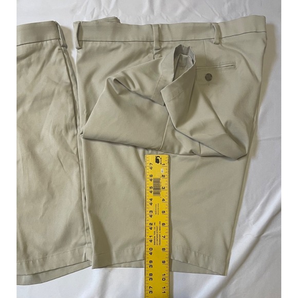 Roundtree & Yorke Shorts Mens 40 Chino Khaki Tan Casual Stretch. LOT OF 2 - Picture 4 of 9